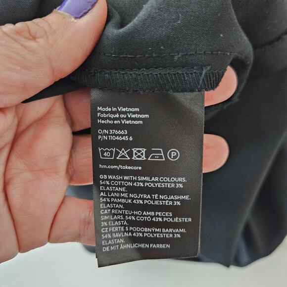 H&M Black Long Sleeve Mini Dress Women’s Size Small Cotton Blend Structured Fit - Picture 5 of 8